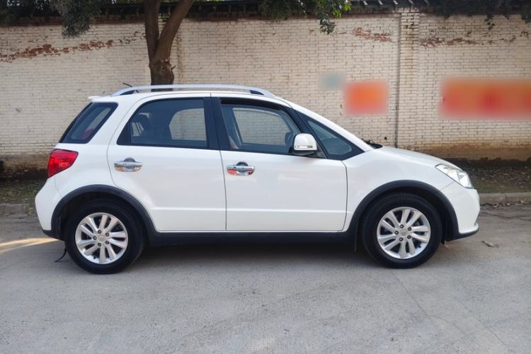Used Suzuki SX4 2013 1.6L Manual CoolRide Model

