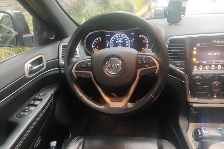 Used Jeep Grand Cherokee (Import) 2014 3.6L Elite Navigation Edition