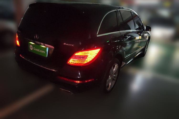 Used Mercedes-Benz R-Class 2017 R 320 4MATIC Luxury Collection Edition