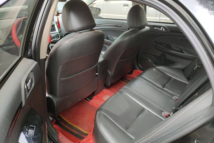 Used BYD Surui 2014 1.5L Manual Luxury Model
