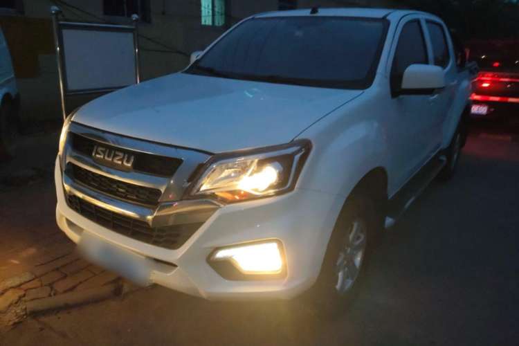 Used Isuzu JLM 2022 2.8T Classic Diesel 4x4 Comfort Version Standard Wheelbase JE493ZLQ6E