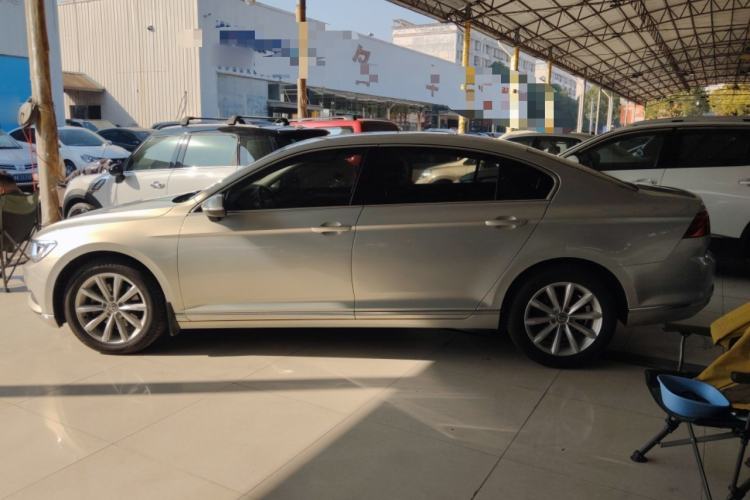 Used Volkswagen Magotan 2019 330TSI DSG Leading Edition China V Standard