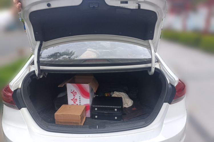 Used Hyundai Elantra (6th Generation / Lingdong) 2016 1.6L Automatic ZhiXuan · Luxury Version Trunk