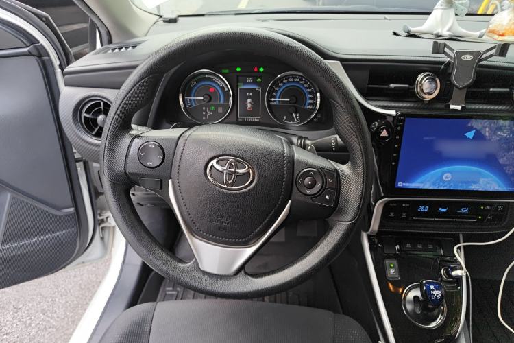 Used Toyota Levin 2017 Revised Dual-Engine 1.8H GS E-CVT Elite Sunroof Version China V Standard