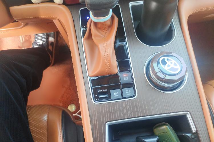 Used Toyota SIENNA 2023 2.5L Hybrid Comfort Edition