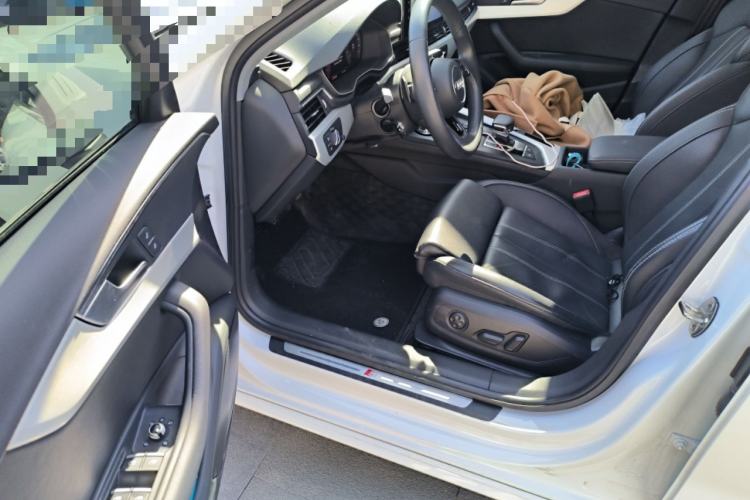 Used Audi A4L 2022 40 TFSI Fashion Dynamic Model