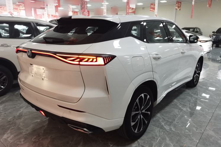 Used Changan UNI-Z New Energy 2024 Blue Whale Smart Electric iDD 125km Beyond Edition
