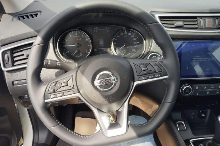 Used Nissan Qashqai 2021 2.0L CVT Luxury Edition Steering Wheel