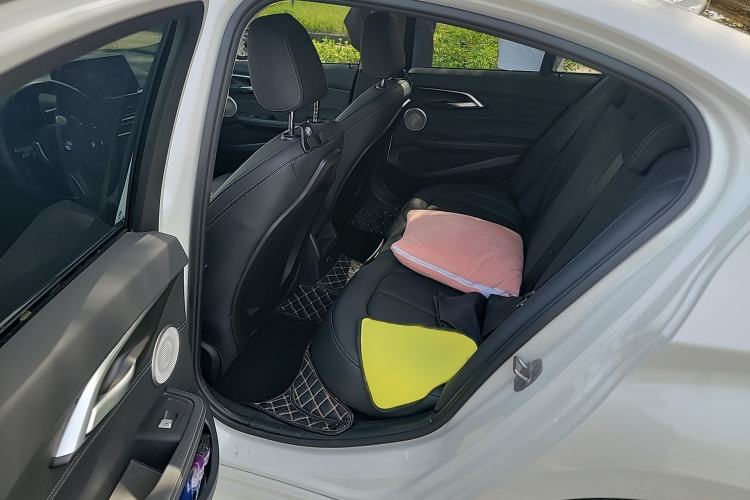 Used BMW 1 Series 2022 120i M Sport Night Edition Interior 4