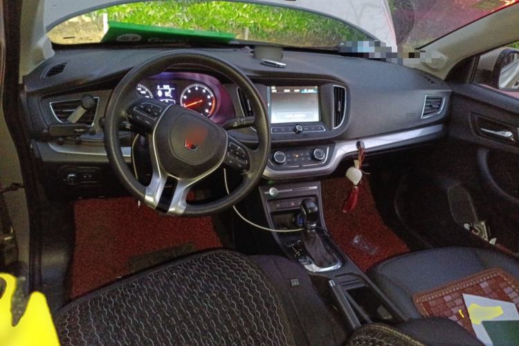 Used Roewe 360 2018 PLUS 1.5L Automatic Luxury Edition Center Console