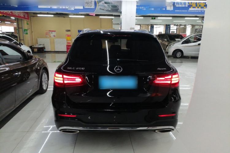 Used Mercedes-Benz GLC 2018 GLC 260 4MATIC Luxury Model