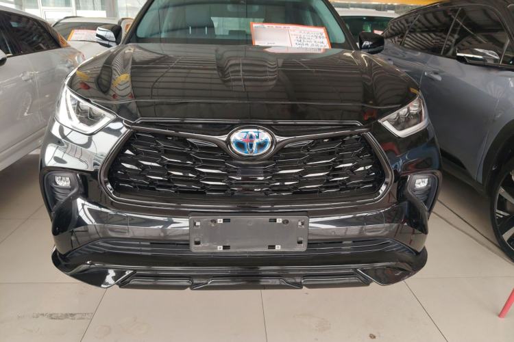 Used Toyota Highlander 2023 2.5L Smart Electric Hybrid Dual-Drive Prestige Version 7 Seats Front