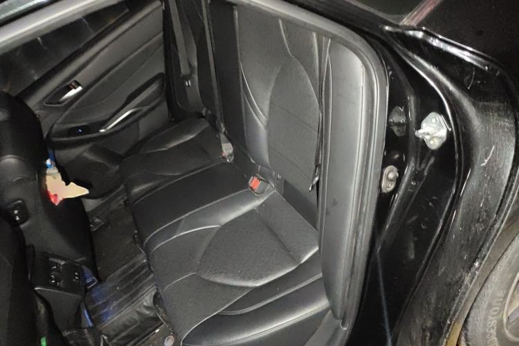 Used Toyota Avalon 2019 2.0L Luxury Edition China VI Standard Left Rear Seat