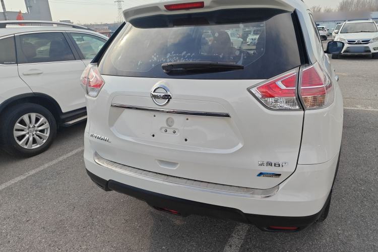 Used Nissan X-Trail 2014 2.5L CVT Luxury Edition 4WD
