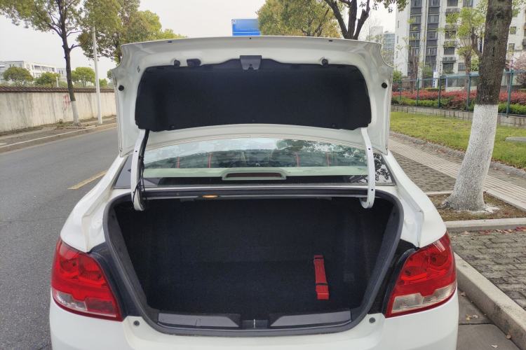 Used Chevrolet Sail 2015 Sail 3 1.3L AMT Ideal Edition Trunk