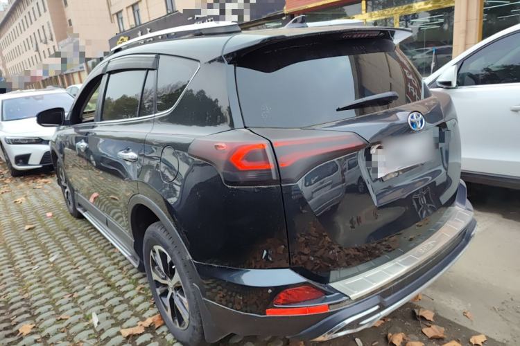 Used Toyota RAV4 2016 2.0L CVT Two-Wheel Drive Fashion Edition China V Standard