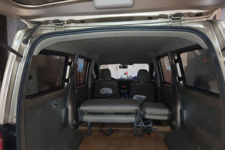 Used Wuling Rongguang V 2015 1.5L Base Version