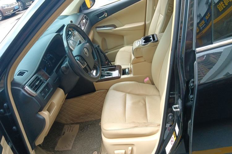 Used Toyota Camry 2016 2.0G 10th Anniversary Leading Edition
