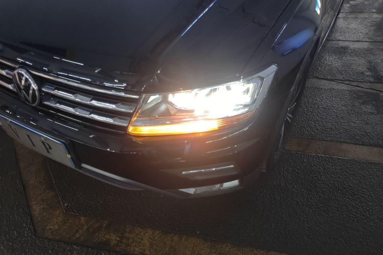 Used Volkswagen Tiguan L 2021 330TSI Automatic Two-Wheel Drive Smart Edition Left Front Headlight