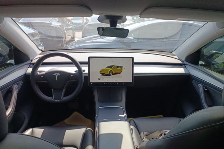 Used Tesla Model Y 2024 Rear-Wheel-Drive Version Center Console