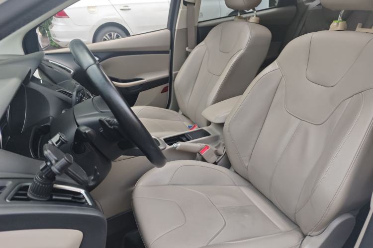 Used Ford Focus 2015 Sedan EcoBoost 180 Automatic Flagship Model Left Front Seat