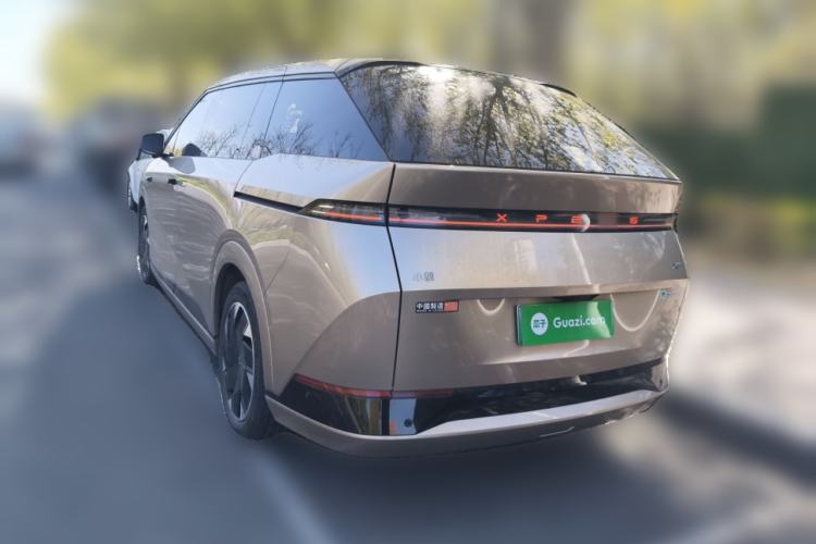 Used XPeng X9 2024 702 Ultra-Long Range Pro Rear Left 45 Deg