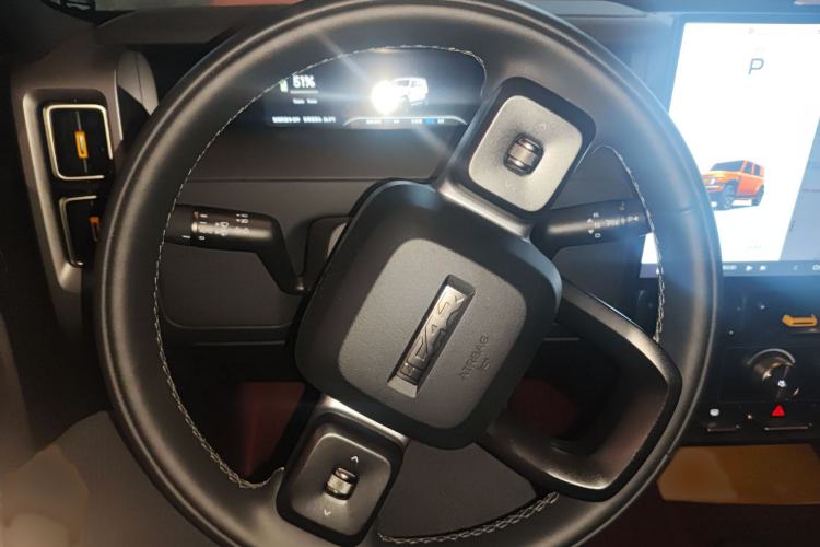 Used iCAR V23 2025 501 Four-Wheel Drive Advanced Version