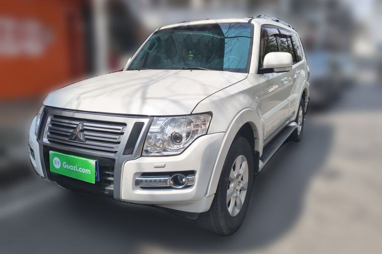 Used Mitsubishi Pajero 2018 3.0L Automatic Comfort Edition