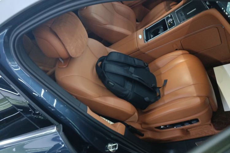 Used Hima AITO M9 2024 Range-Extended Ultra Version 42 kWh 6-Seater Model
