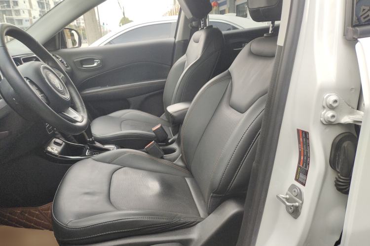 Used Jeep Compass 2019 220T Automatic Family Edition
