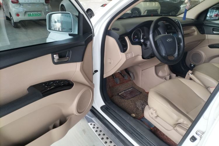 Used Kia Sportage 2013 2.0L Manual Two-Wheel Drive GL Trim