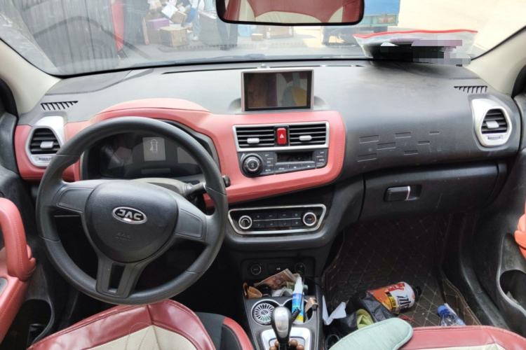 Used JAC Group iEV6E 2018 Upgraded iEV6E Luxury Model Center Console