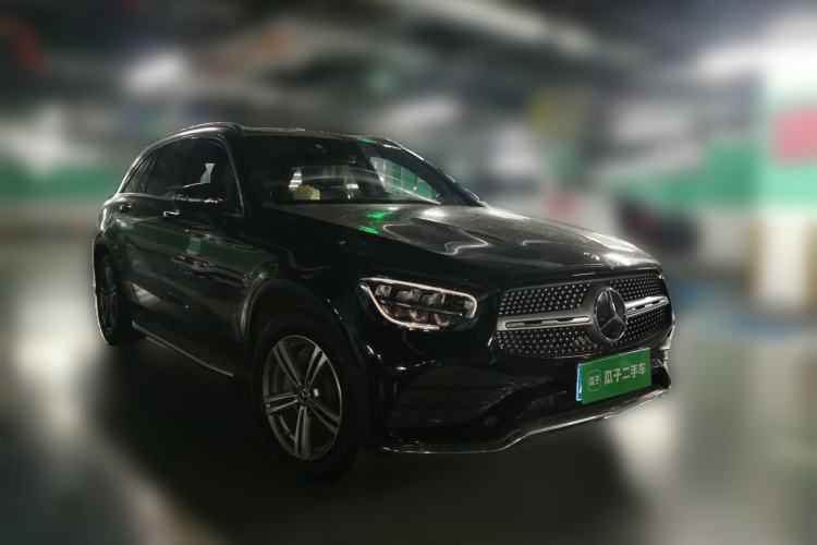 Used Mercedes-Benz GLC 2020 GLC 260 L 4MATIC Luxury Model Front Right 45 Deg