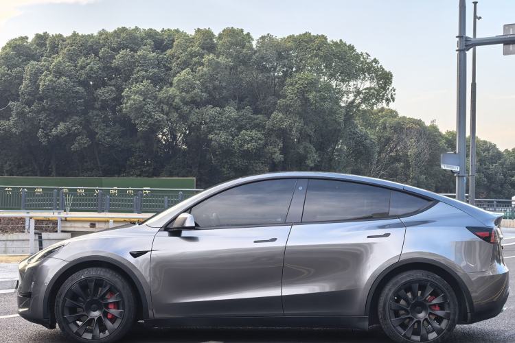 Used Tesla Model Y 2022 Rear-Wheel-Drive Version