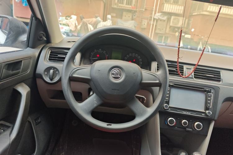 Used Skoda Rapid 2013 1.4L Manual Enjoyment Model Steering Wheel