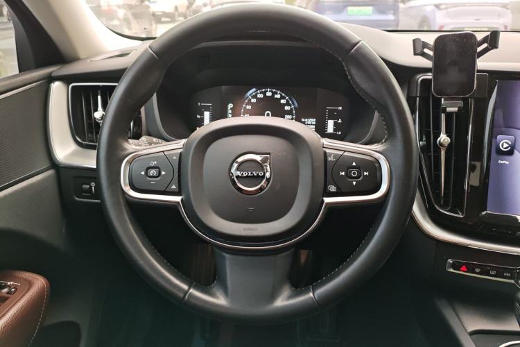 Used Volvo XC60 2019 T5 4x4 Smart Edition China V Standard Steering Wheel