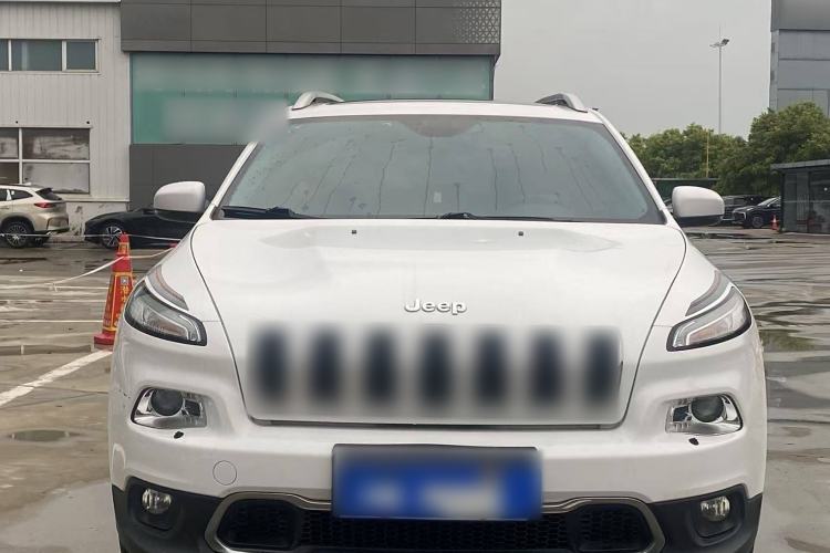 Used Jeep Cherokee 2020 2.0L Two-Wheel Drive Classic Sports Edition