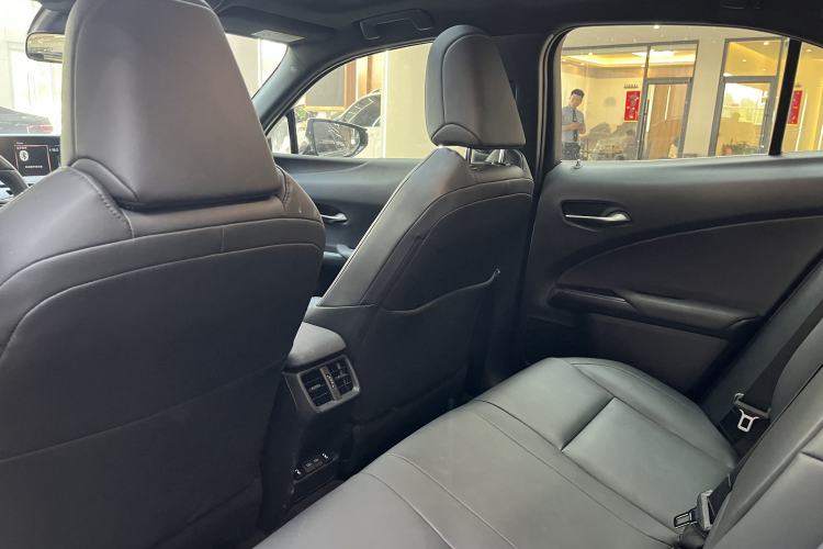 Used Lexus UX New Energy 2020 300e Pure·Joy Edition Interior 6