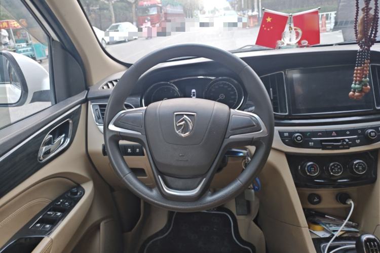Used Baojun 730 2016 1.5L Manual Comfort Version 7 Seats China V Emission Standard