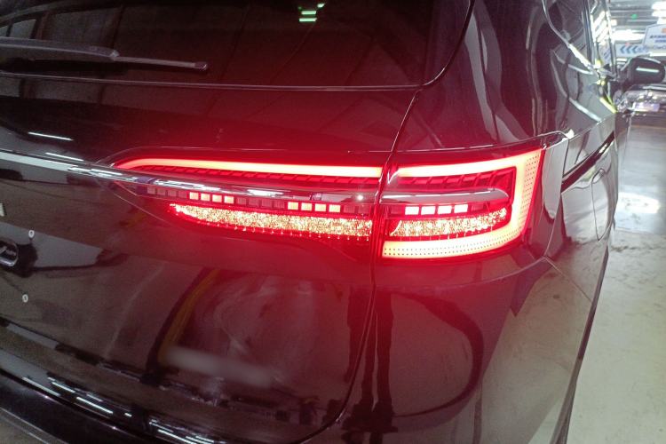 Used Volkswagen Viloran 2023 380TSI Luxury Edition Right Rear Taillight
