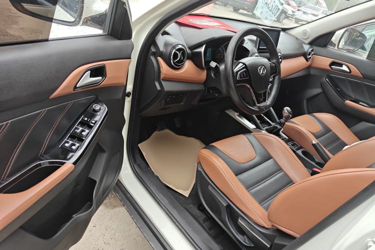 Used BAIC Senova X35 2016 1.5L Manual Luxury Edition Driver Seat