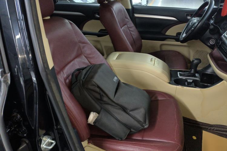 Used Toyota Highlander 2017 2.0T Four-Wheel Drive Elite Edition 7-Seater
