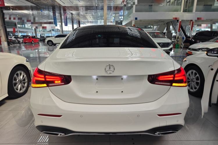 Used Mercedes-Benz A-Class 2021 A 200 L Sport Sedan Fashion Model
