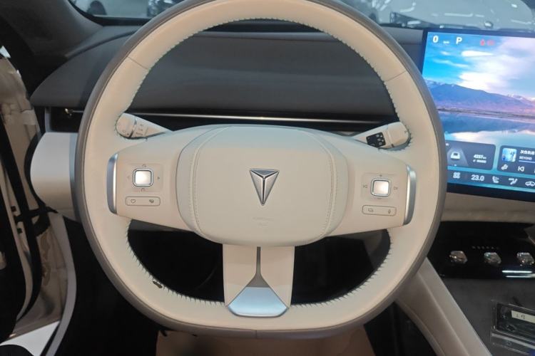Used Deepal L07 2024 230Max Qiankun Intelligent Driving ADS SE Range-Extended Version Steering Wheel
