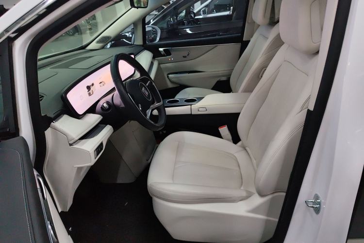 Used Buick GL8 New Energy 2024 Lu Zun Deluxe Edition 7-Seater
