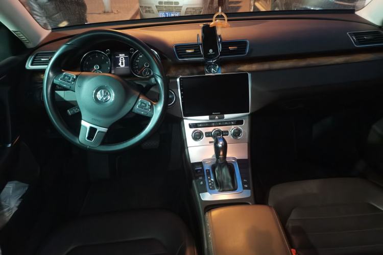 Used Volkswagen Magotan 2012 Travel Edition 2.0 TSI Luxury Version