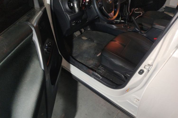 Used Toyota RAV4 2019 2.0L CVT Two-Wheel Drive Fashion X Limited Edition China V Standard