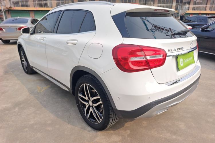 Used Mercedes-Benz GLA 2016 GLA 200 Fashion Model Rear Left 45 Deg