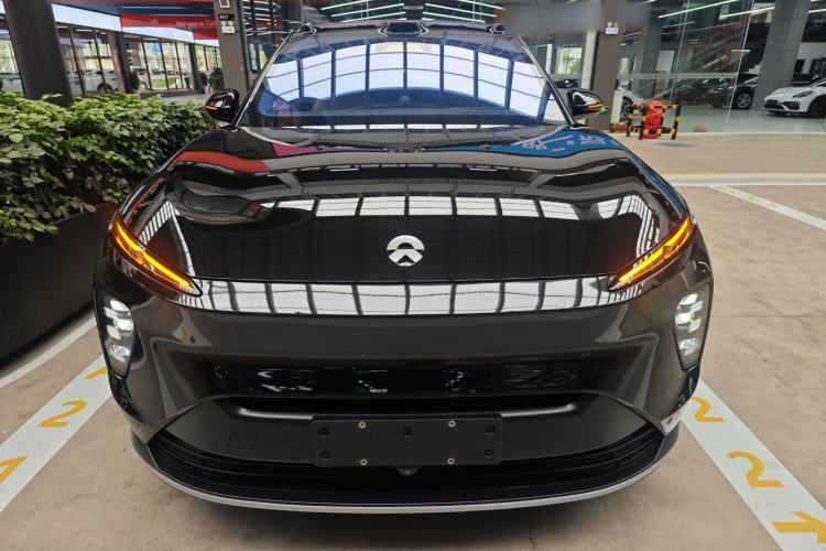 Used Nio ES8 2023 75 kWh Executive Edition Front