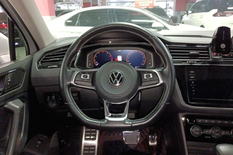 Used Volkswagen Tiguan L 2021 330TSI Automatic Two-Wheel Drive R-Line Enhanced Edition